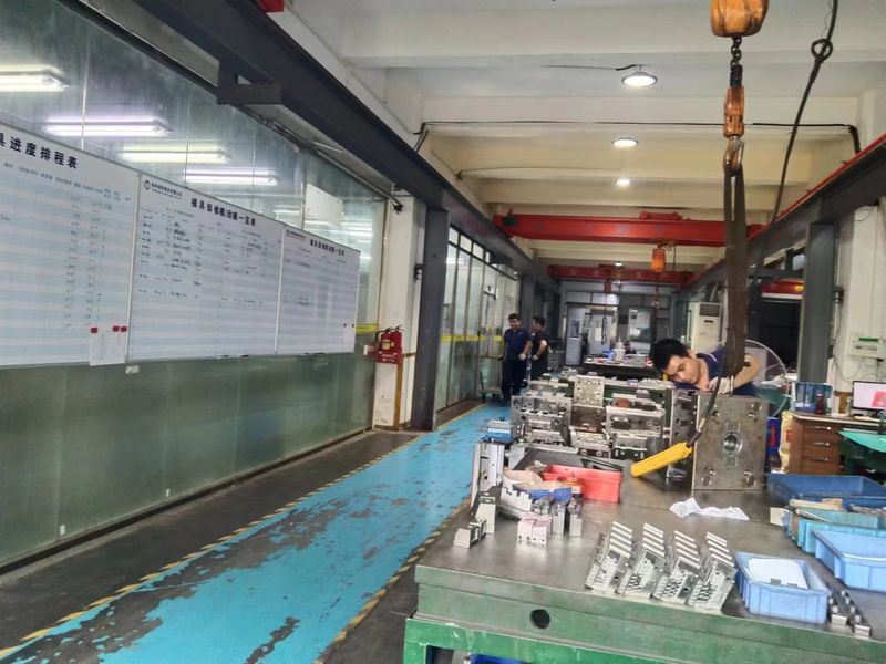 Dongguan JoonPang Plastic Mold Co., Ltd. สายการผลิตของผู้ผลิต